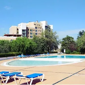Relax Pool - Free Parking Garage , Lisbon Portugal